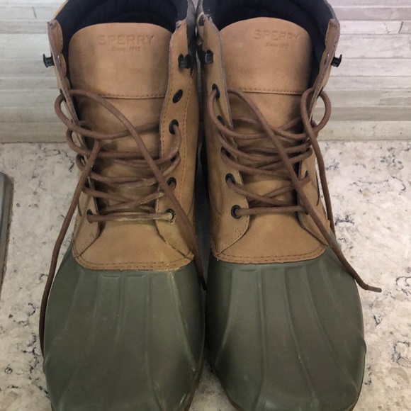Sperry Duck Boots - Picture 1 of 4